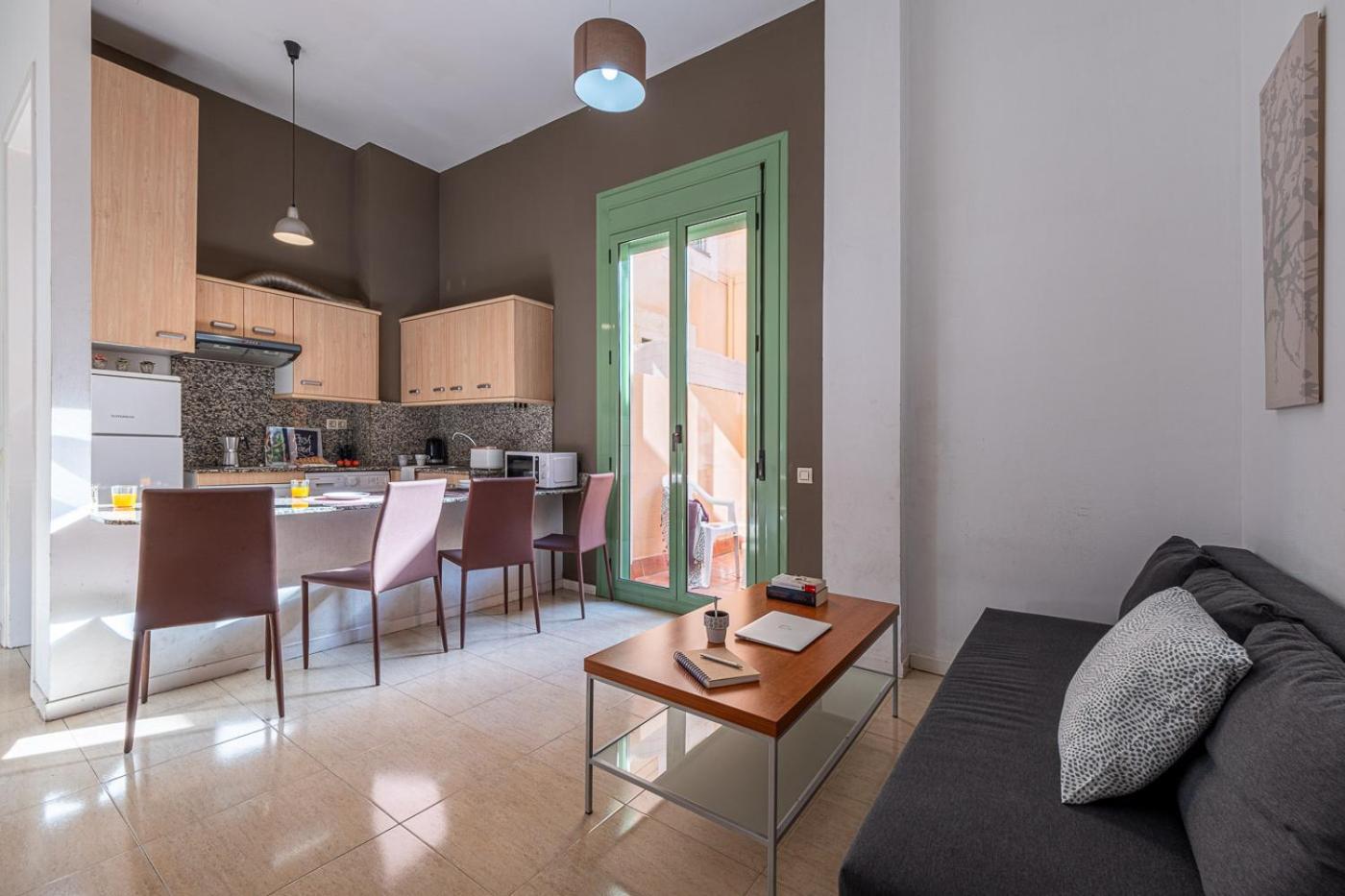 Urban Center Apartments Тарагона Екстериор снимка