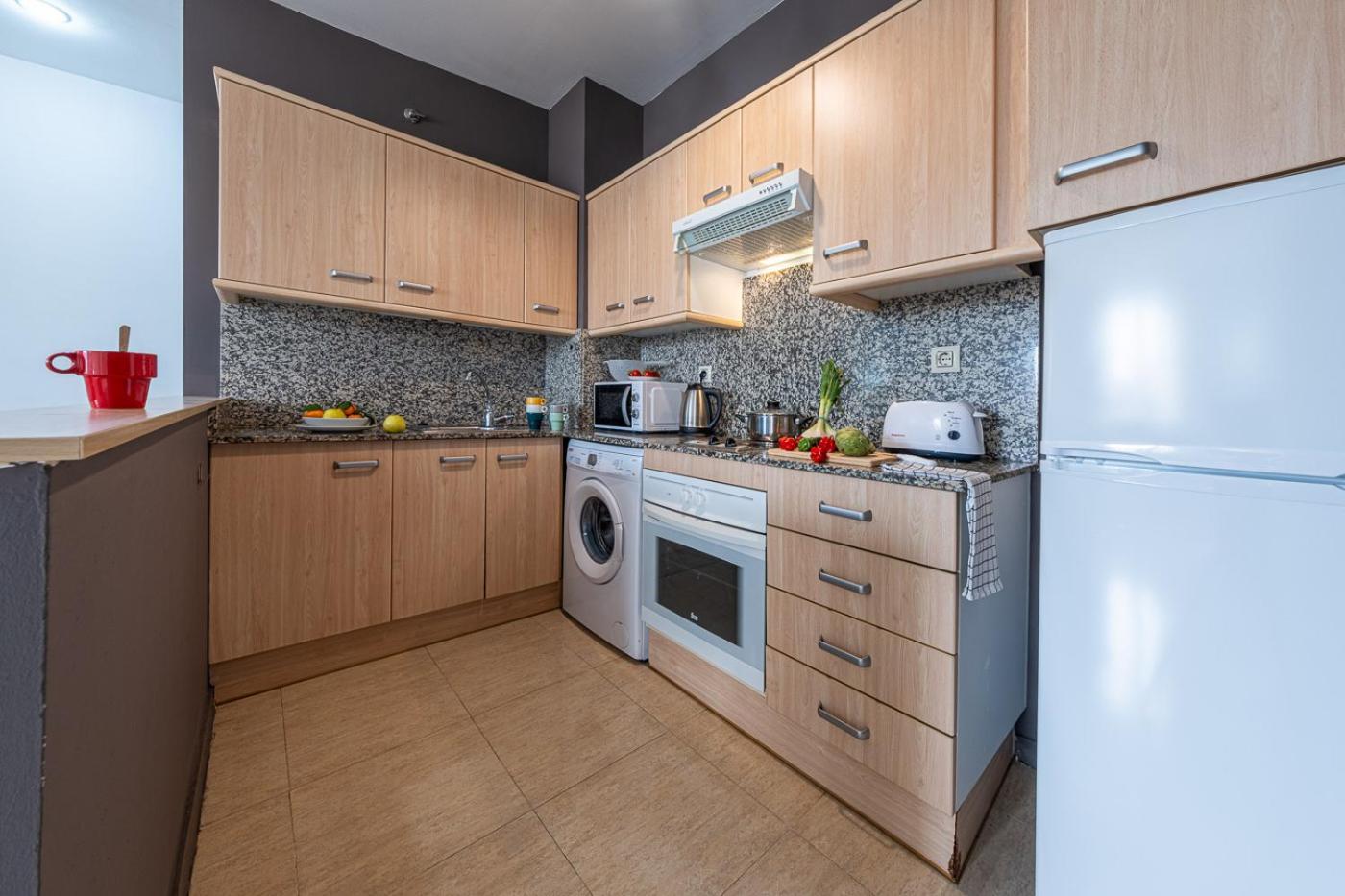 Urban Center Apartments Тарагона Екстериор снимка