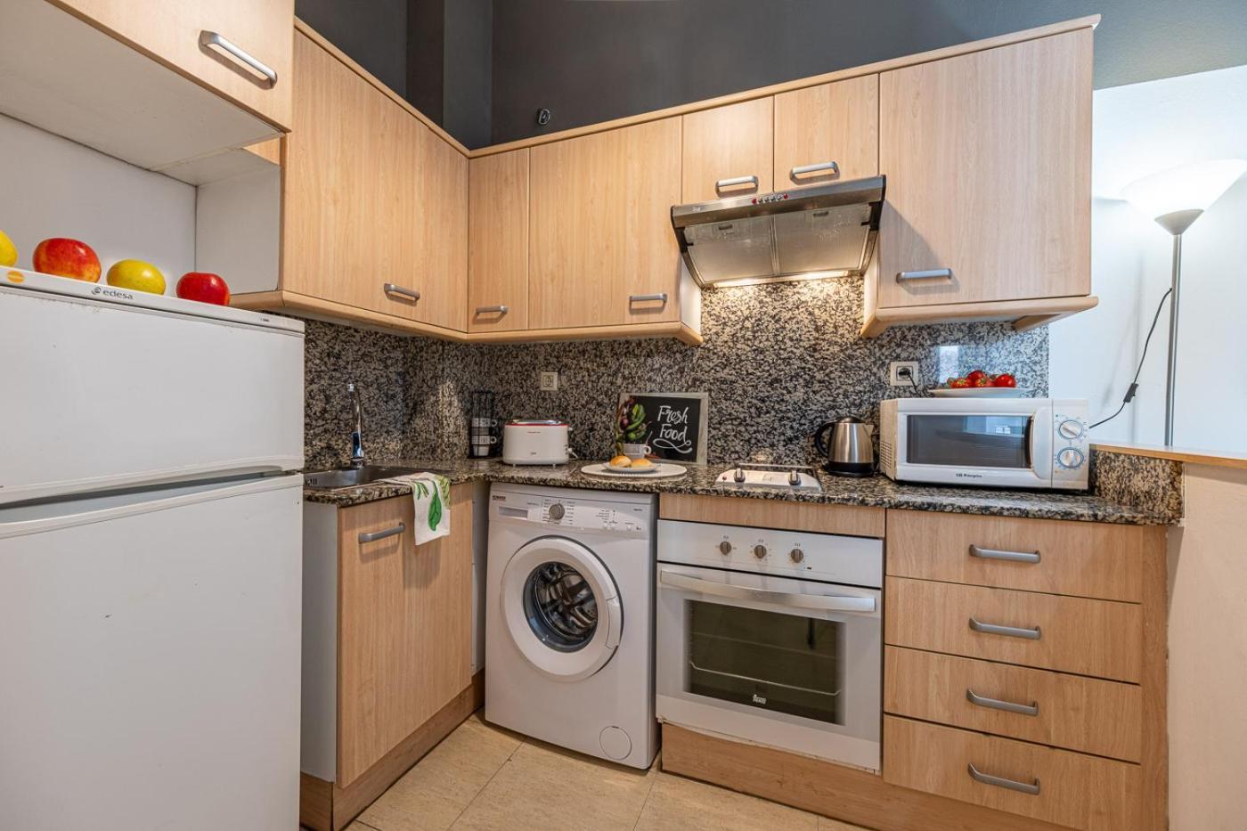 Urban Center Apartments Тарагона Екстериор снимка