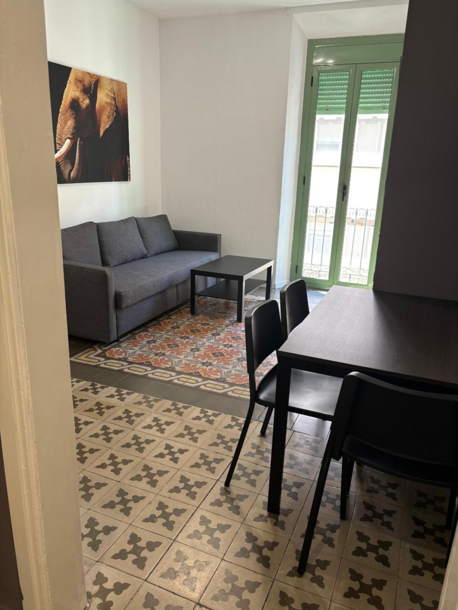 Urban Center Apartments Тарагона Стая снимка