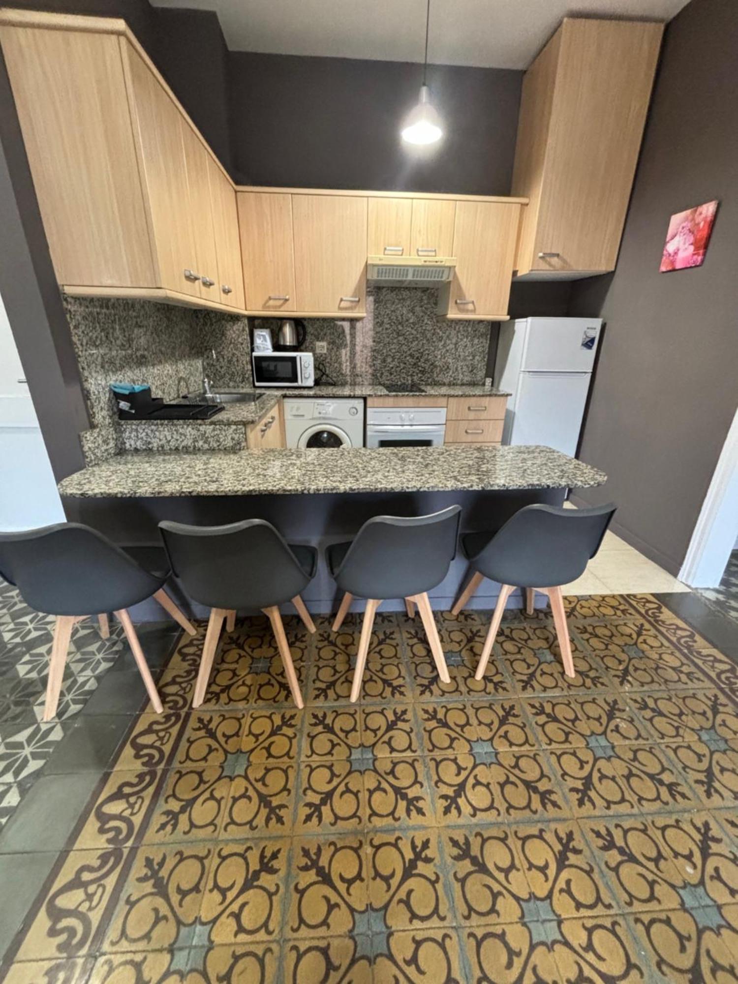 Urban Center Apartments Тарагона Екстериор снимка
